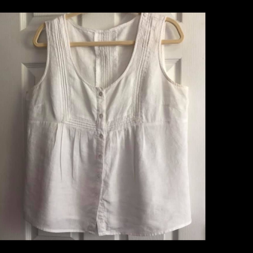 Beautiful Spring/Summer top!